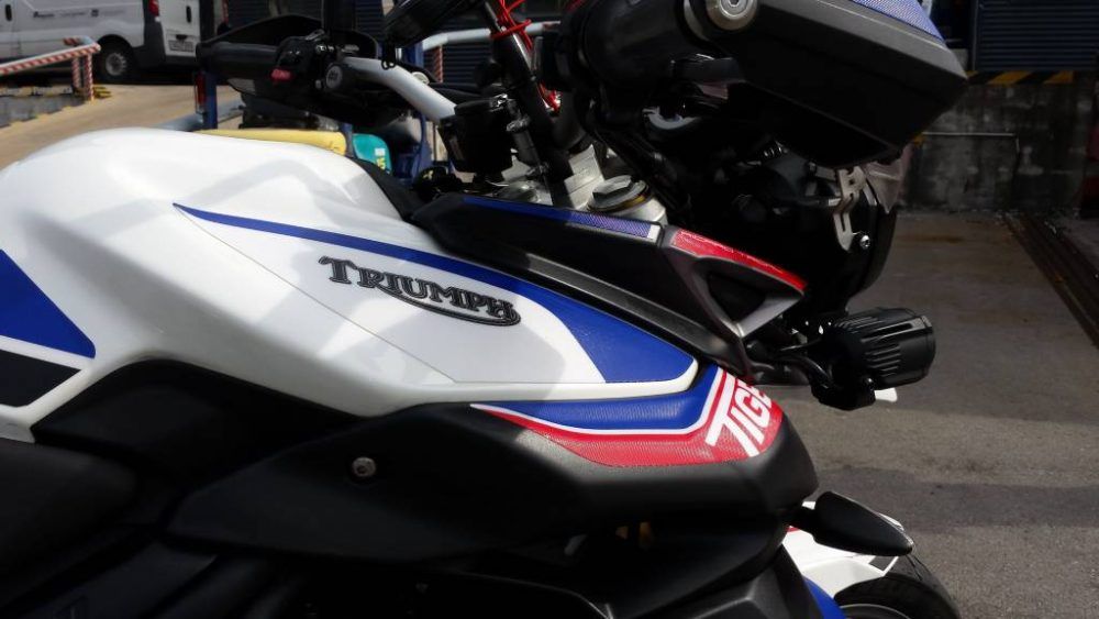 Kit adhesivos Triumph Tiger 800 by Uniracing