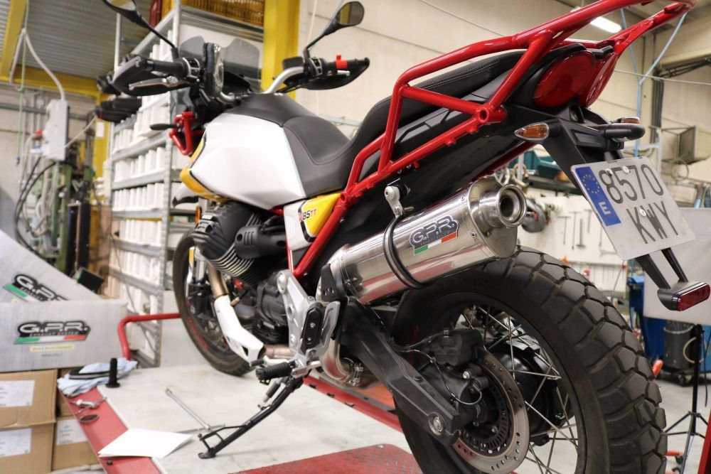 Silencioso GPR Moto Guzzi V85 TT - Imagen 3