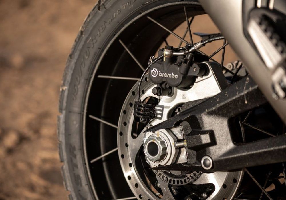 Protector sensor ABS trasero Ducati Desert X AS - Imagen 6