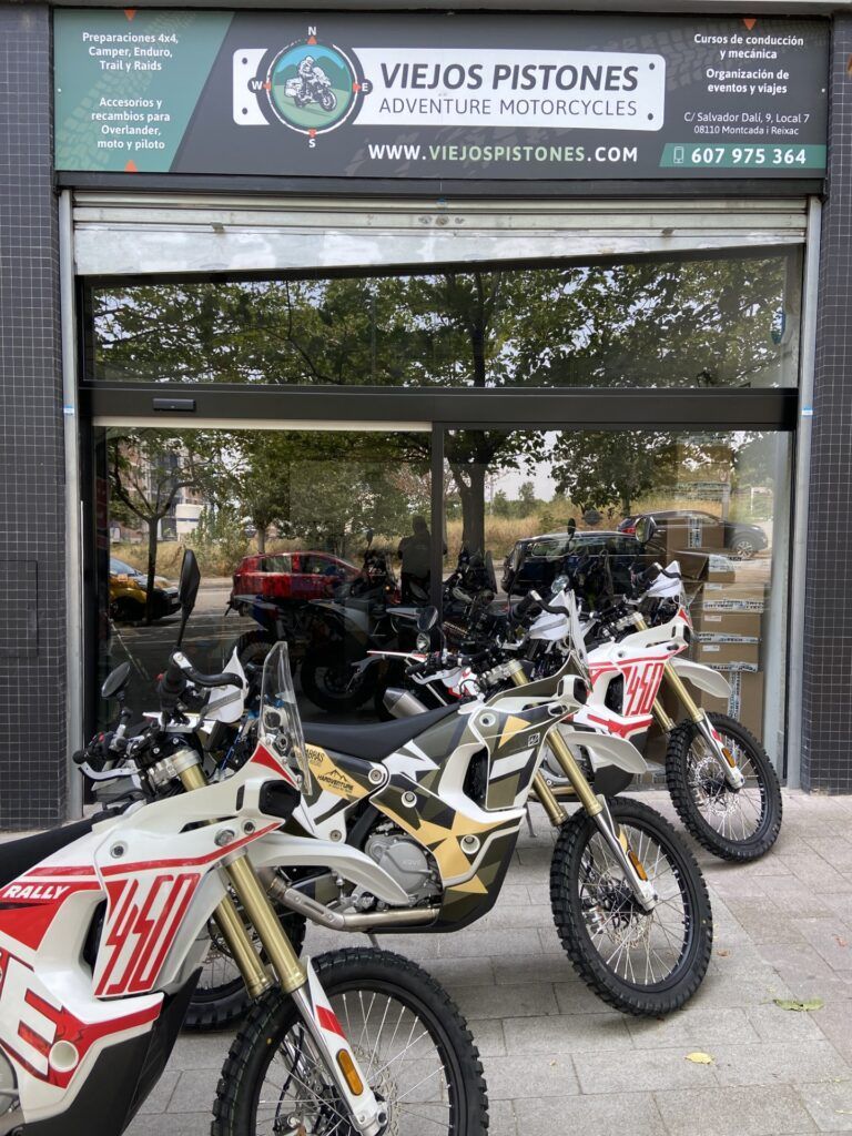 Viejos Pistones Adventure Motorcycles: Ahora Concesionario Kove