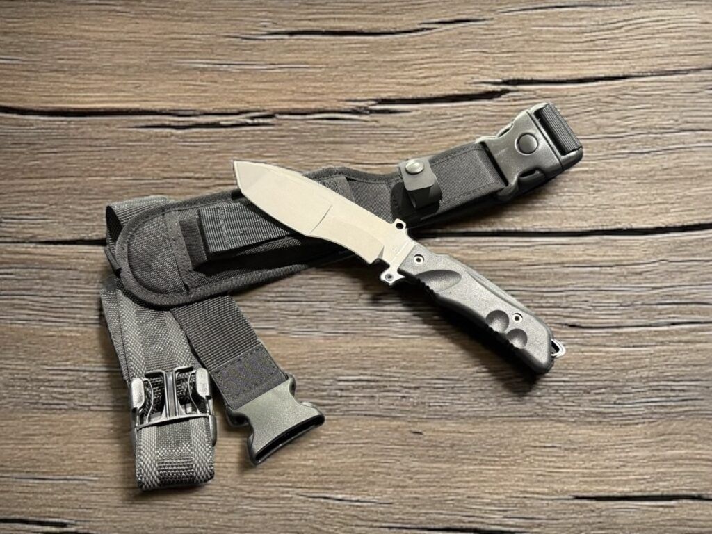 FX-9CM01 B Cuchillo tactico FOX TRACKER UTILITY CAMP AND SNIPER