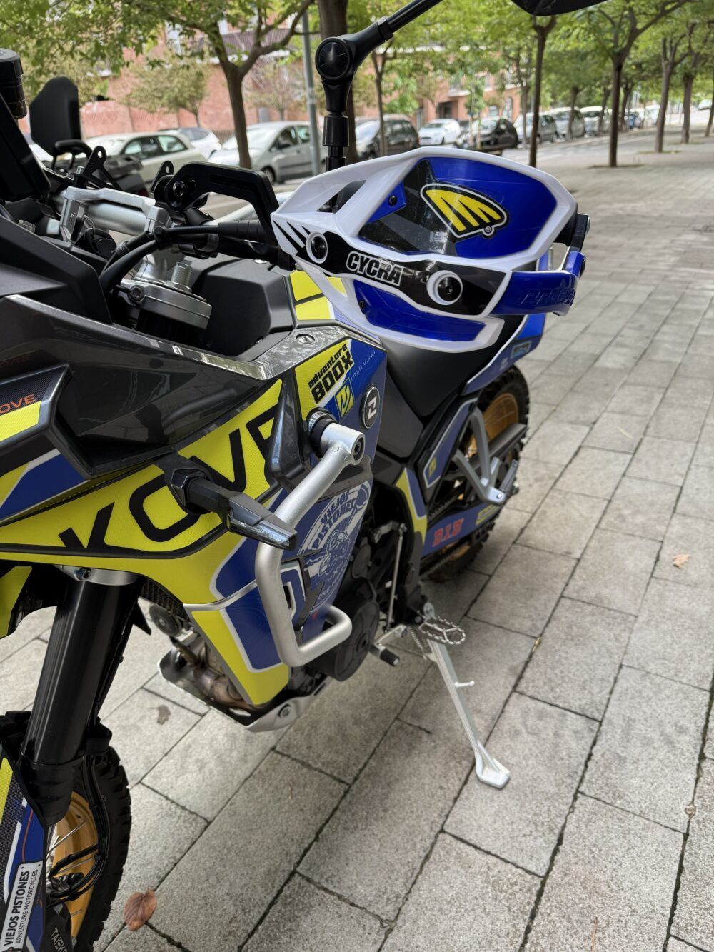 Kit de Adhesivos Uniracing KOVE 800X PRO / Rally Viejos Pistones